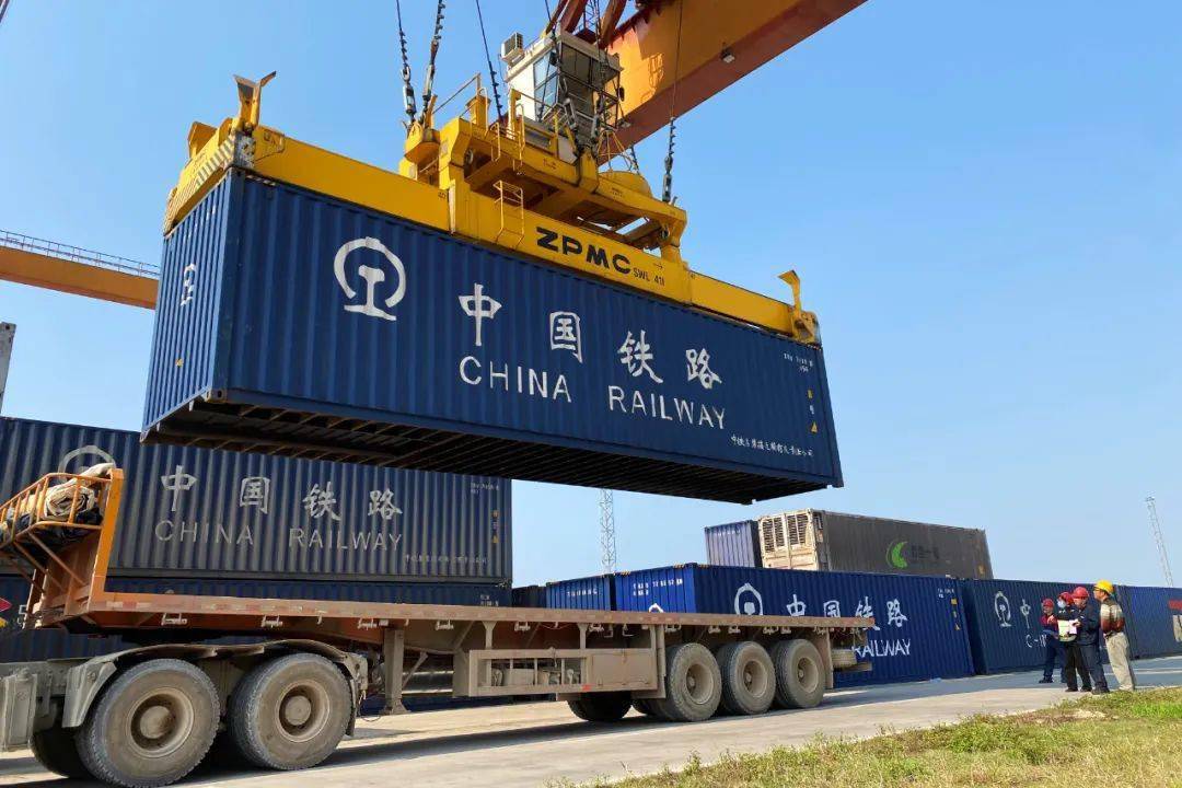 铁路现代物流助力国产汽车出海“加速跑”