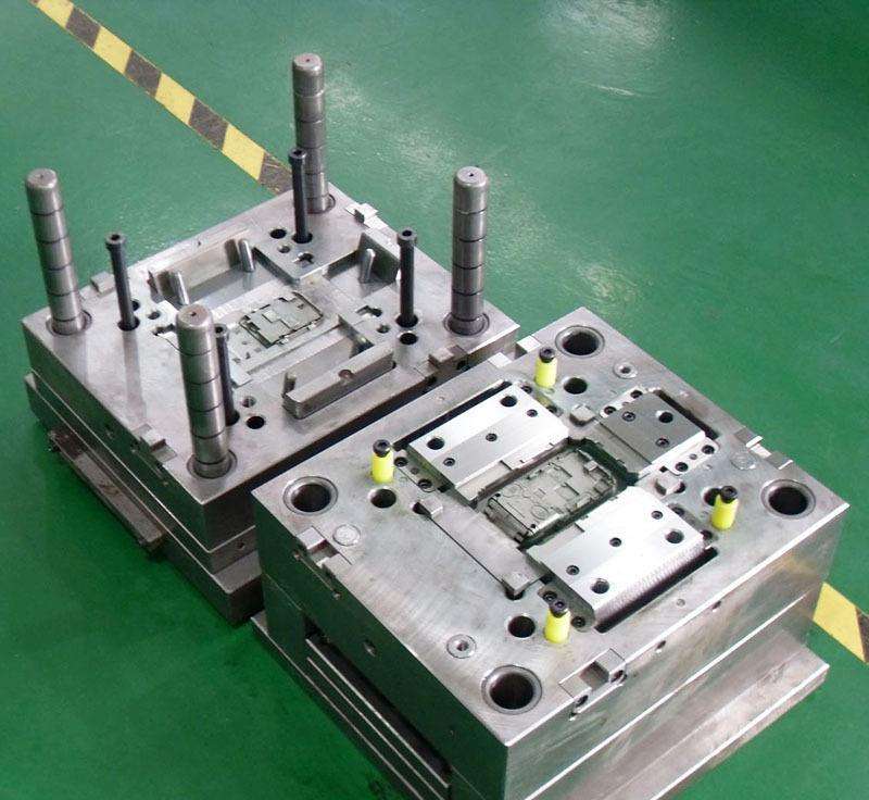 骏创科技获得发明专利授权：“一种注塑零件用去料头装置”