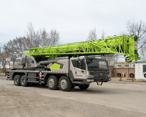 中联重科获得外观设计专利授权：“起重机”