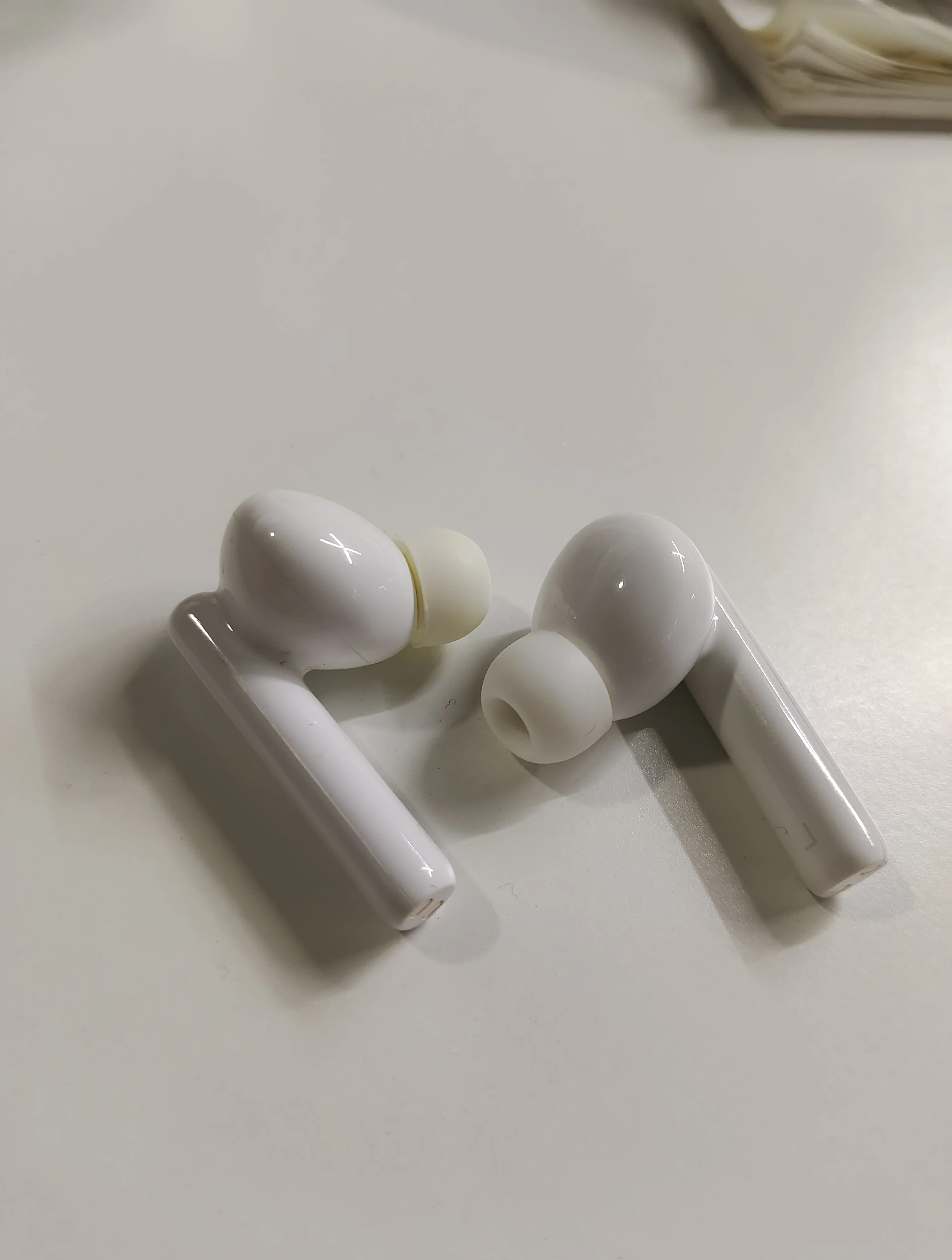 绿联科技获得实用新型专利授权：“一种耳机充电盒及耳机套件”