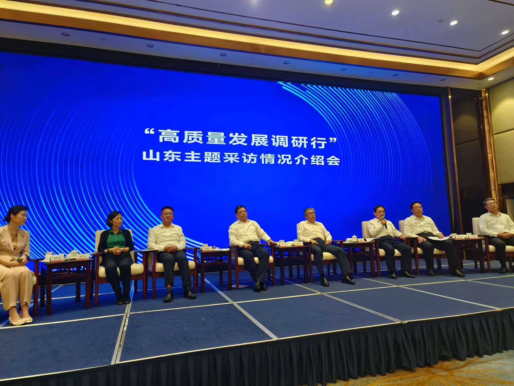 “聪明”养老院  拥抱新科技