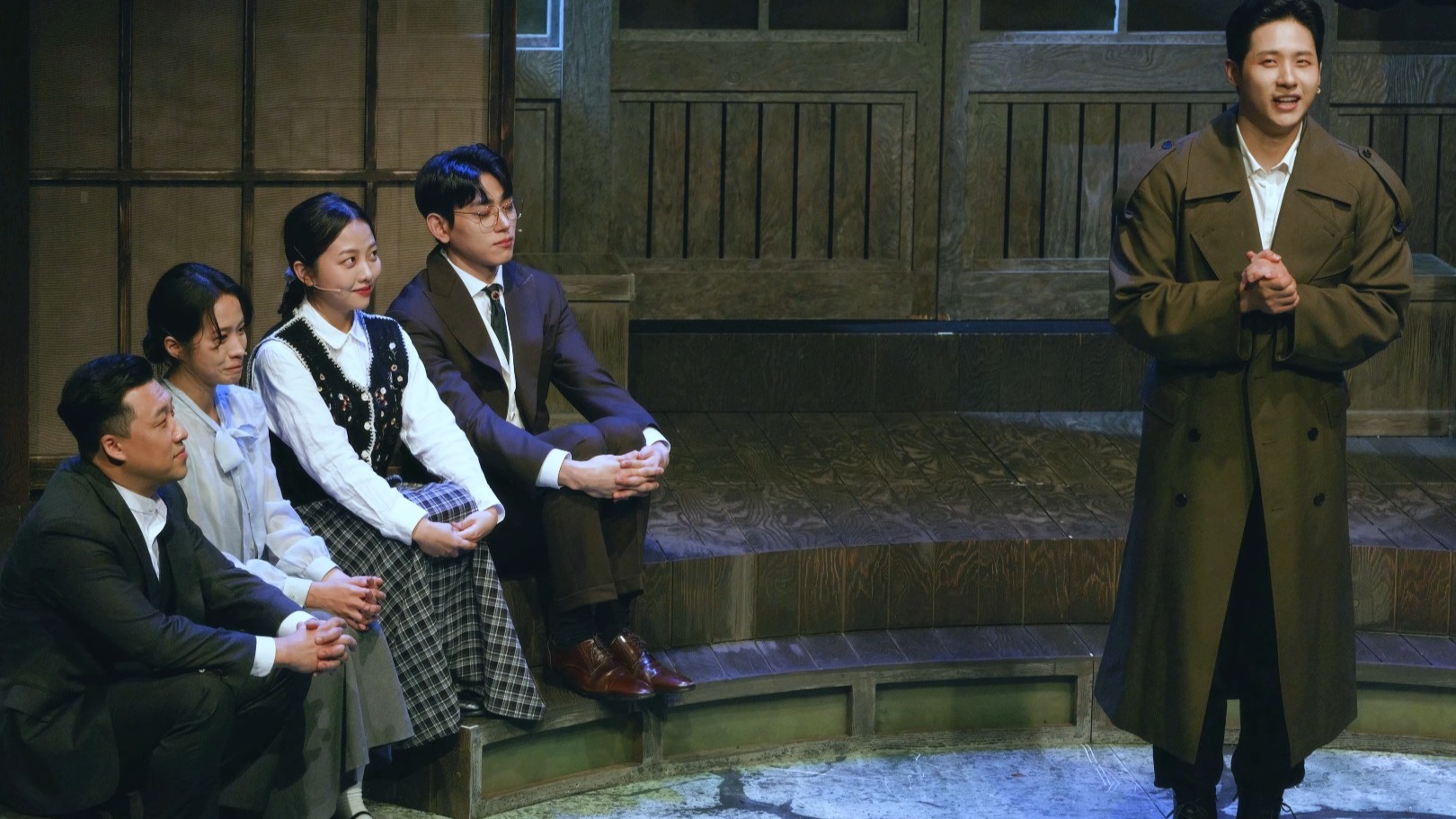 信宇人：6月17日高管王家砚减持股份合计6.84万股