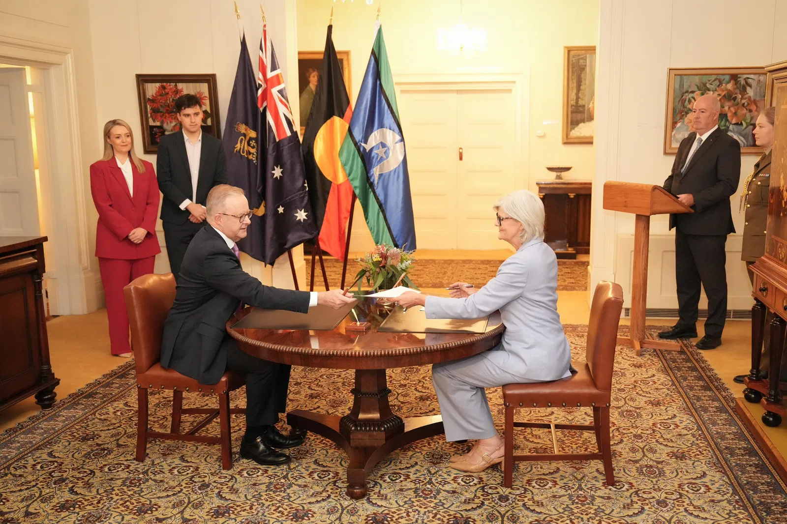 新一届内阁24日宣誓 总理办公室完成办公准备