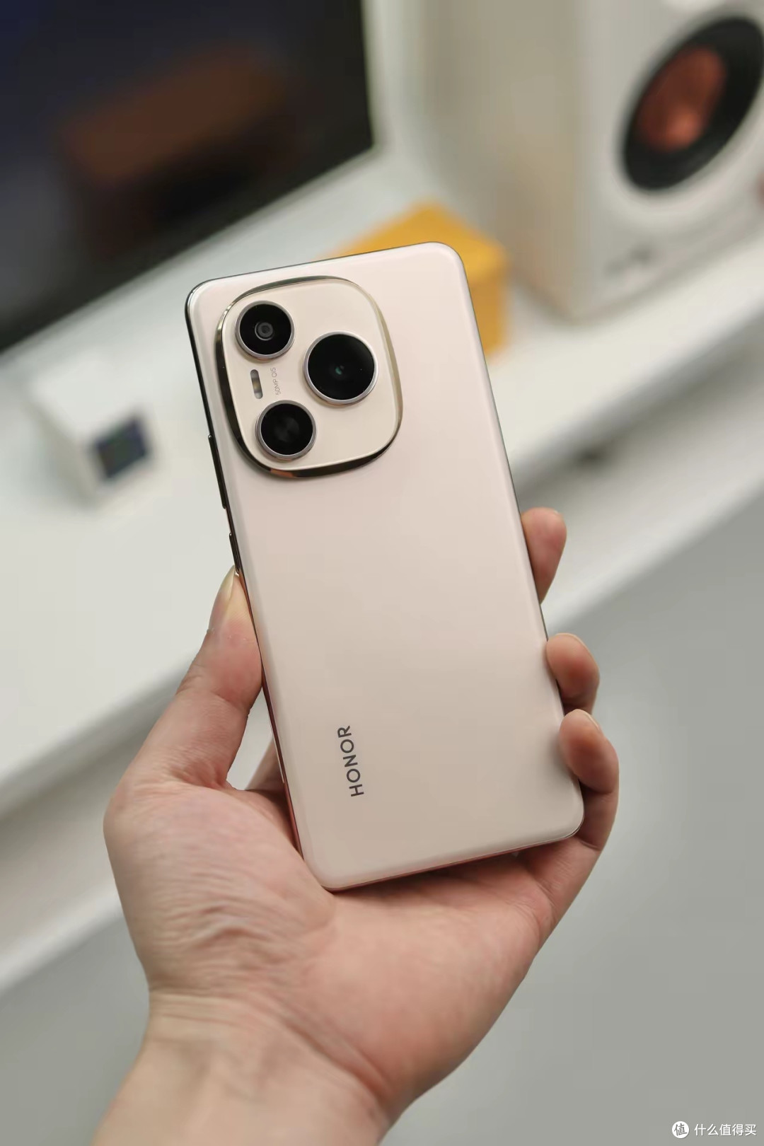 跨越式升级4大旗舰级能力 户外轻旗舰荣耀Power2发布