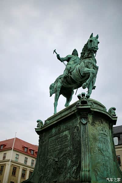 怡 亚 通：公司目前暂无航天工业相关业务