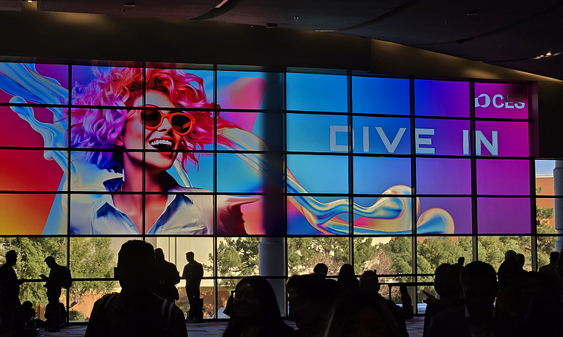 CES2026开幕，国际足联主席因凡蒂诺点赞海信世界杯定制产品