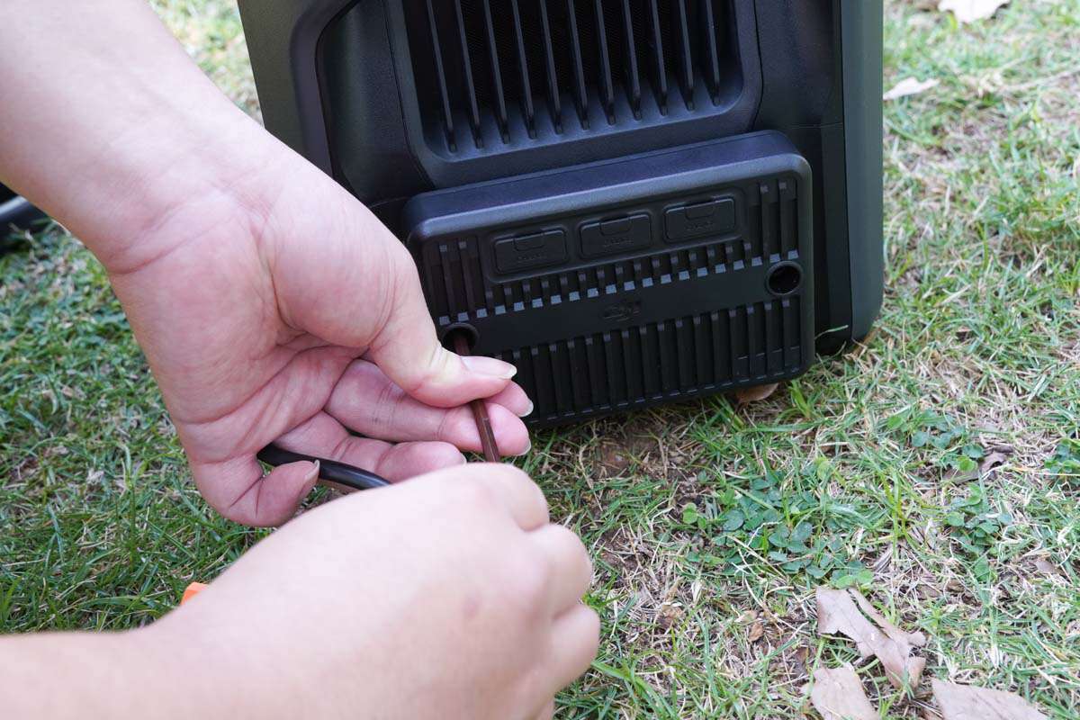 华宝新能：光充户外电源可为星链设备供电