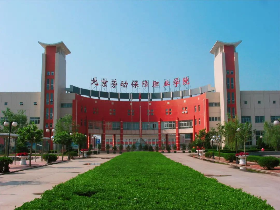 北京首个AI教育实训基地！摩尔线程联合北京市十一学校赋能创新人才培养