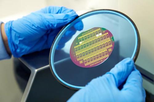 技术狂奔之下，如何避免“人”的缺席