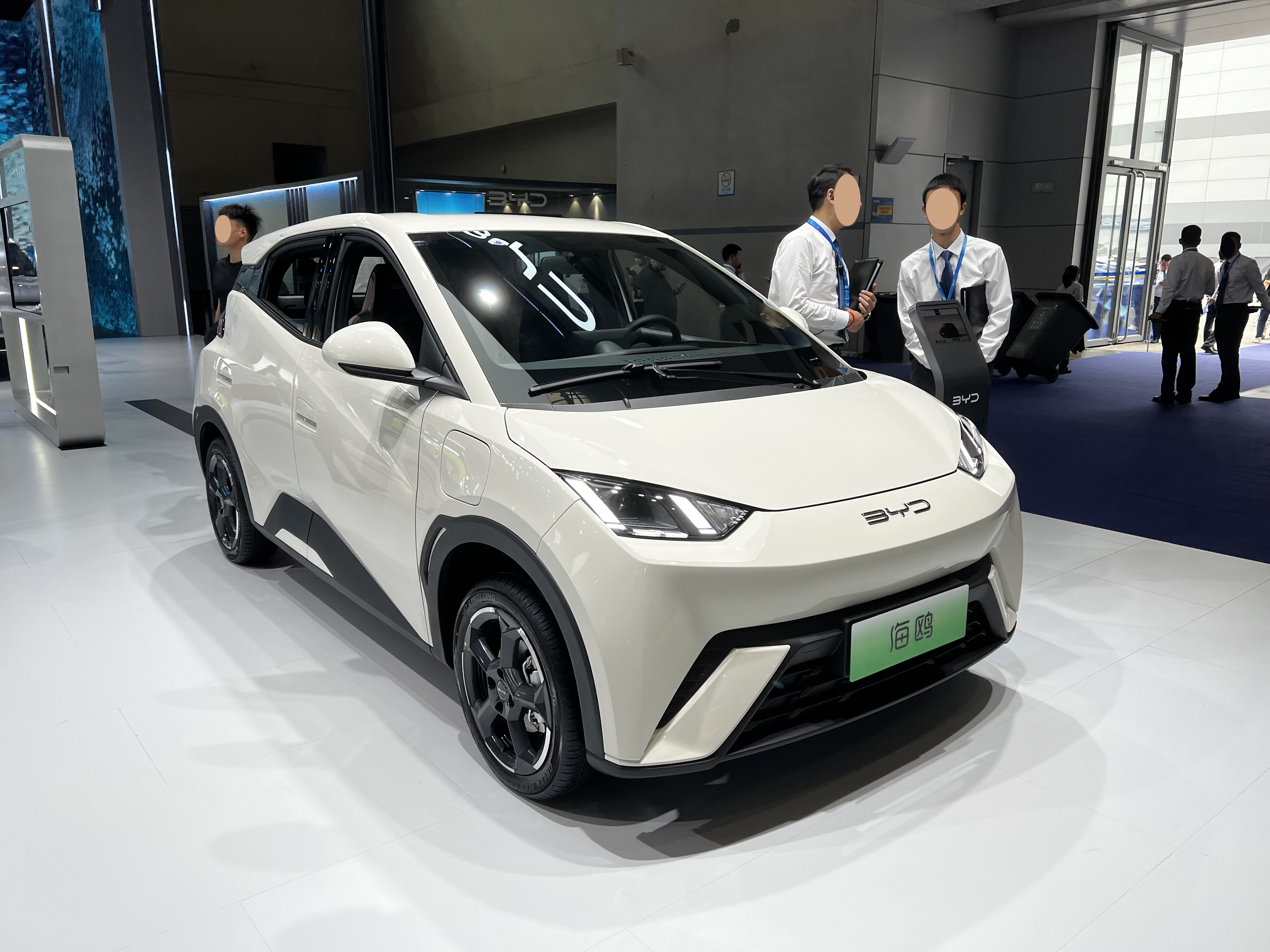 比亚迪公布国际专利申请：“车辆风挡结构及车辆”