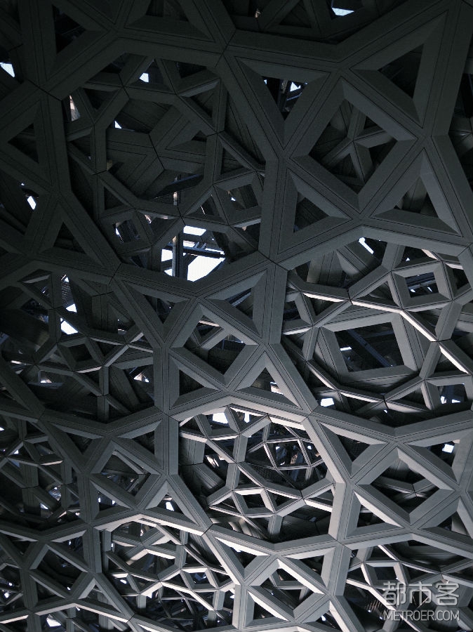 阿布扎比哈利法经济区推出“金属园区”