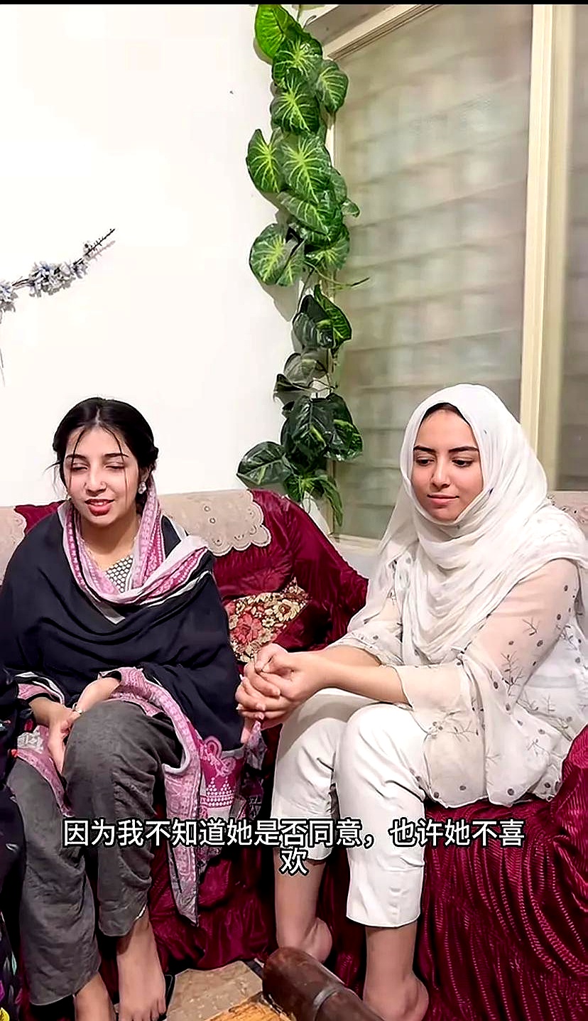 唐中东大使陪同毛里塔尼亚第一夫人走访扎耶德自闭症儿童中心