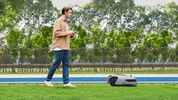 从全球首创技术到销量全面爆发!MOVA割草机器人登顶全球市场