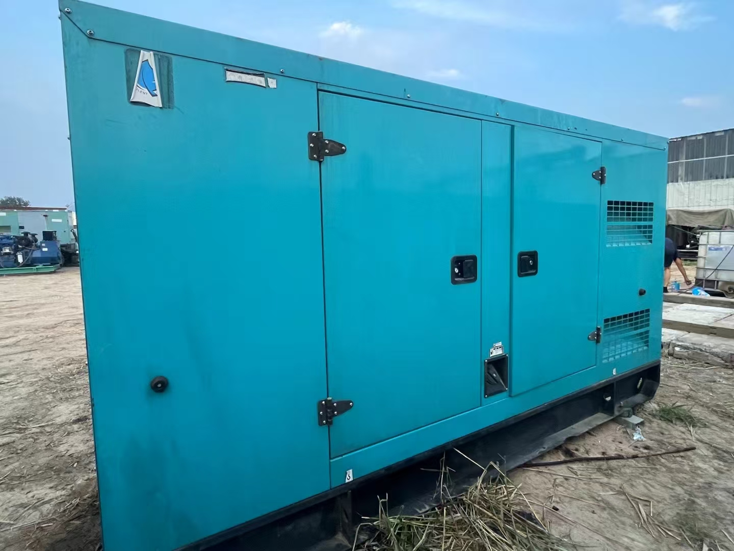 智利政府颁布《能源紧急法》以应对燃油价格上涨影响