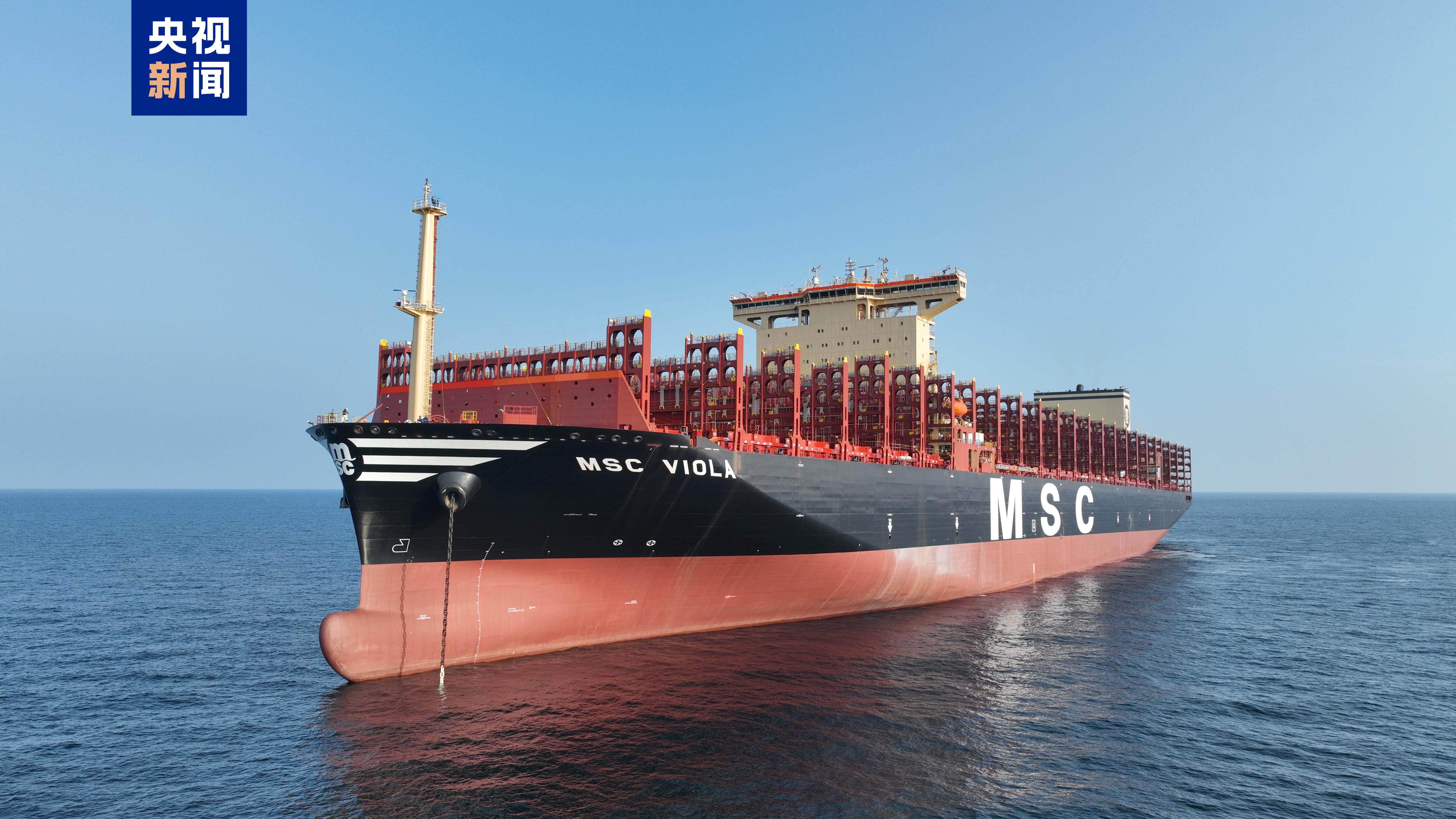 大功率LNG双燃料船用发动机在大连交付