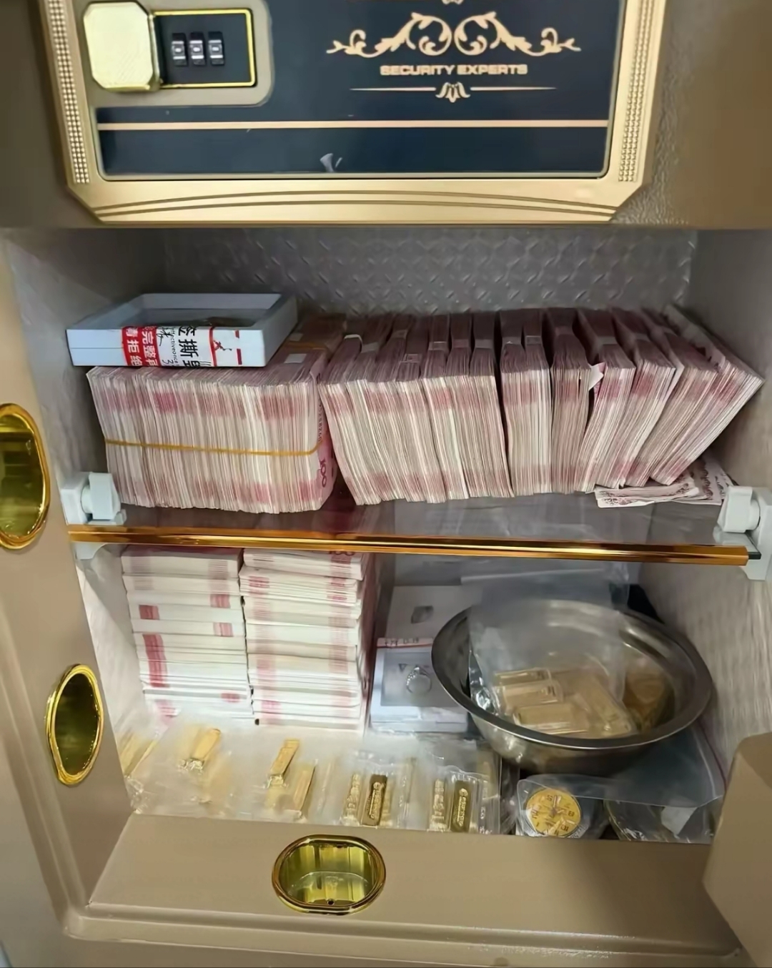 “债王”最新警告:年内降息无望 现金黄金为王